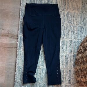 Lululemon Cropped Navy Blue swift speed tight
